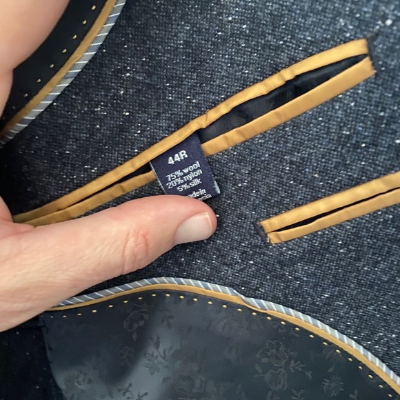 Bar III slim fit suit. 44R - Picture 2 of 3